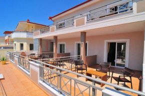 Thalassorama Studios, Skala Marion